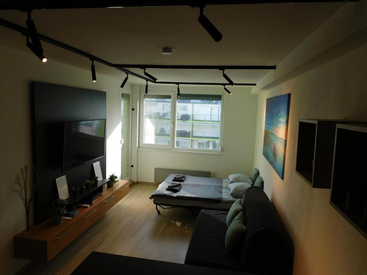 Chill & Relax Apartment Siofok Exterior photo
